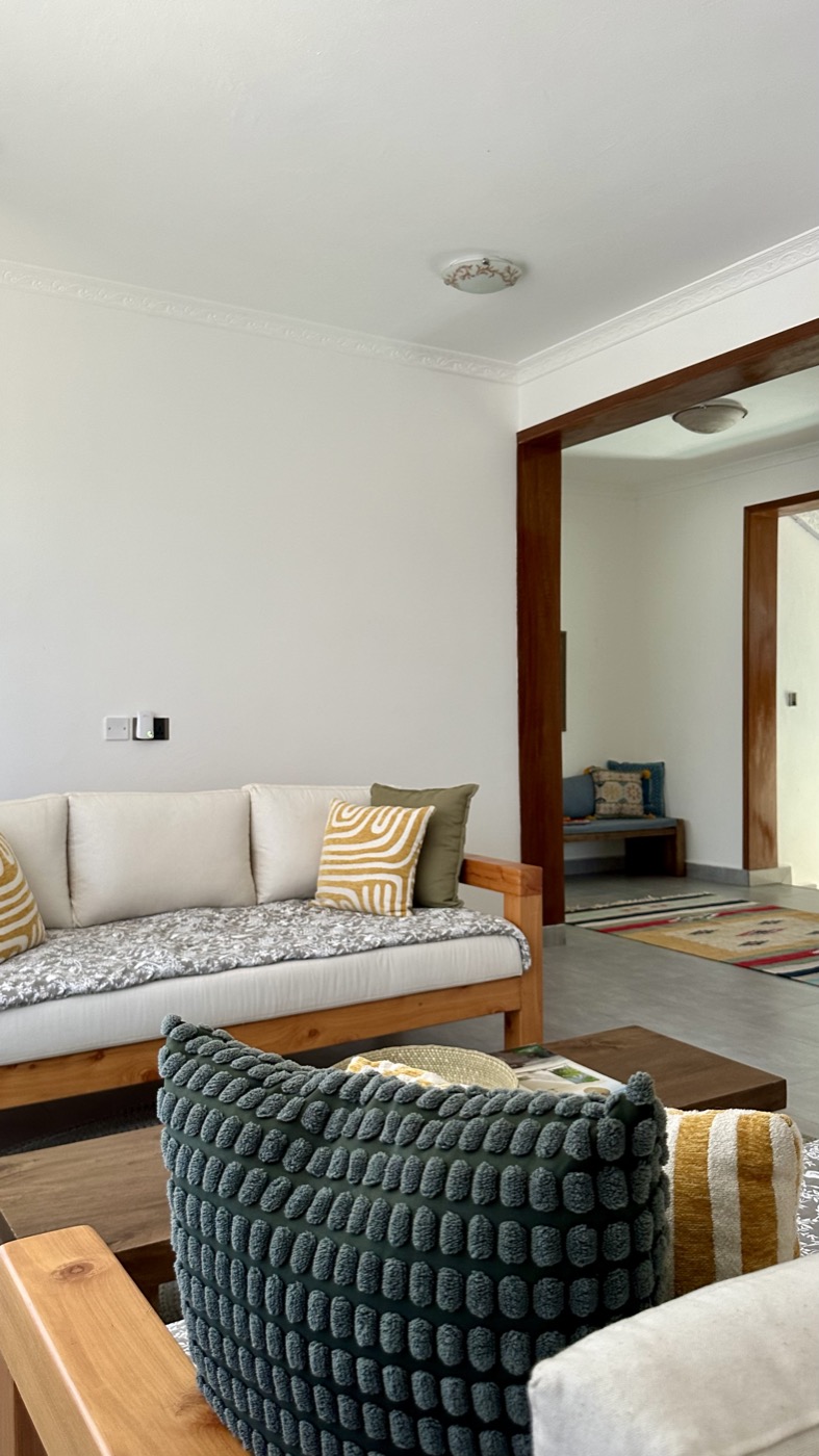 The upstairs lounge with its cushioned daybed